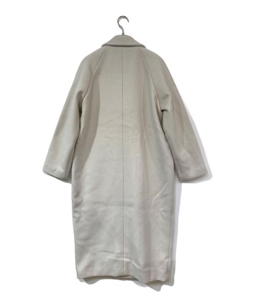 EVERYDAY I LIKE.（エヴリデイ アイ ライク）EVERYDAY I LIKE. (エヴリデイ アイ ライク) ロングダブルコート ホワイト サイズ:-の古着・服飾アイテム