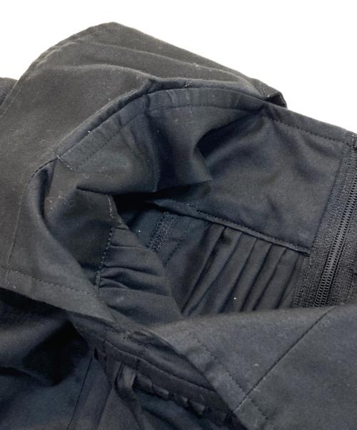 COMME des GARCONS COMME des GARCONS（コムデギャルソン コムデギャルソン）COMME des GARCONS COMME des GARCONS (コムデギャルソン コムデギャルソン) プリーツブラウス ブラック サイズ:Mの古着・服飾アイテム