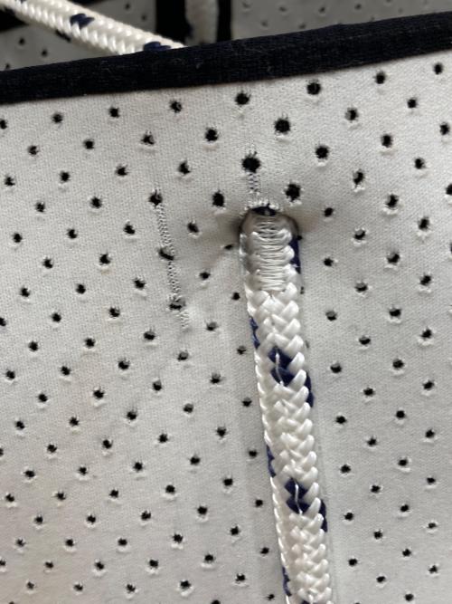 STATE OF ESCAPE（ステイトオブエスケープ）STATE OF ESCAPE (ステイトオブエスケープ) トートバッグ ホワイトの古着・服飾アイテム