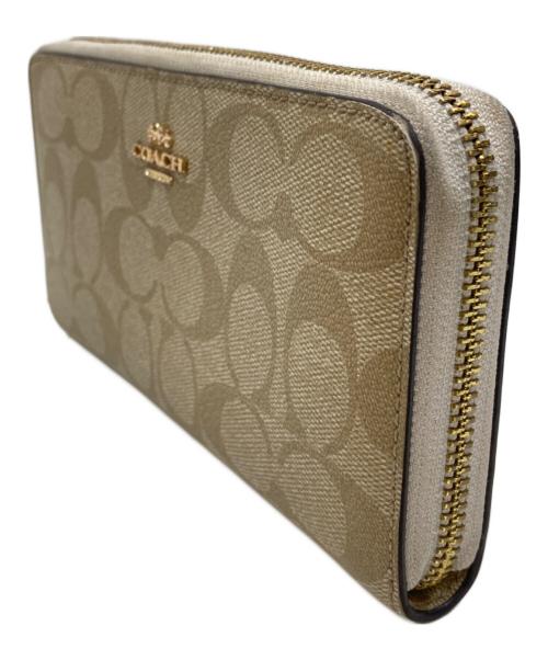COACH（コーチ）COACH (コーチ) Wallet ラウンドファスナー ベージュの古着・服飾アイテム