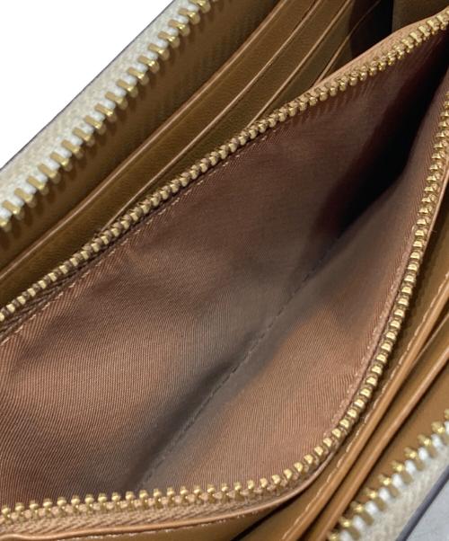 COACH（コーチ）COACH (コーチ) Wallet ラウンドファスナー ベージュの古着・服飾アイテム