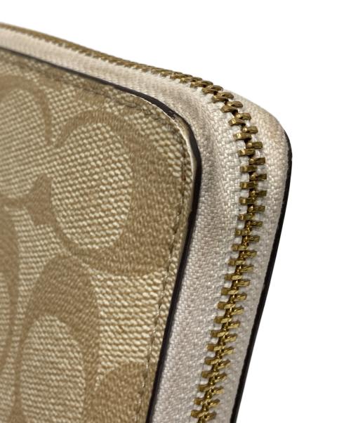 COACH（コーチ）COACH (コーチ) Wallet ラウンドファスナー ベージュの古着・服飾アイテム