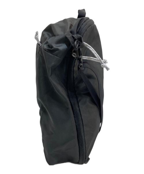 ARC'TERYX（アークテリクス）ARC'TERYX (アークテリクス) INDEX 10 ショルダーバッグ ブラックの古着・服飾アイテム