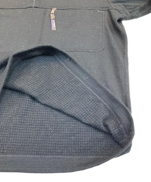 Patagonia（パタゴニア）Patagonia (パタゴニア) R1プルオーバー ブラック サイズ:XSの古着・服飾アイテム