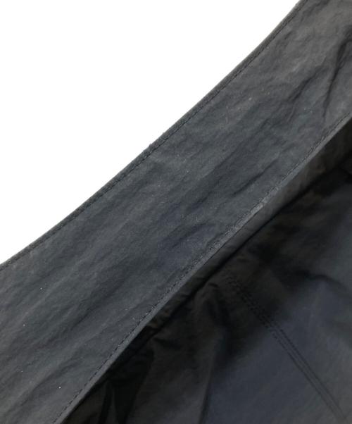 Y's（ワイズ）Y's (ワイズ) ナイロンワンショルダーバッグ ブラックの古着・服飾アイテム