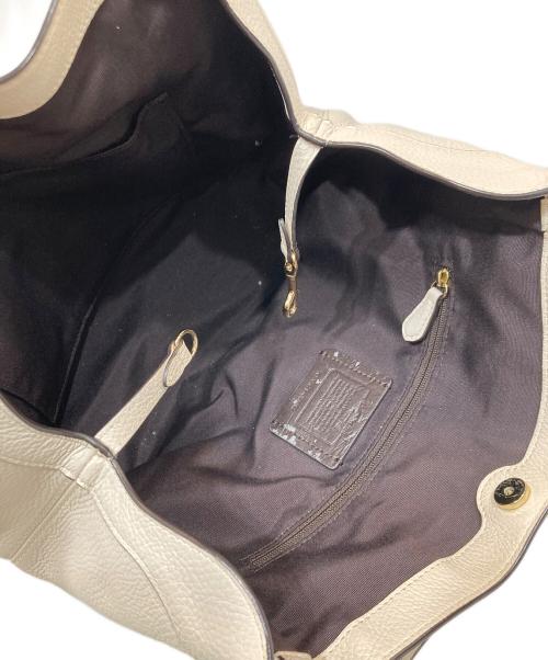 COACH（コーチ）COACH (コーチ) 2WAYショルダーバッグ ホワイトの古着・服飾アイテム