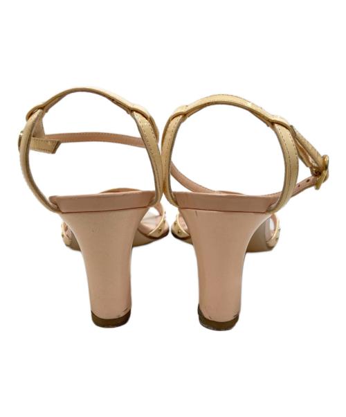 CHANEL（シャネル）CHANEL (シャネル) ココスタッズサンダル ベージュ サイズ:38の古着・服飾アイテム