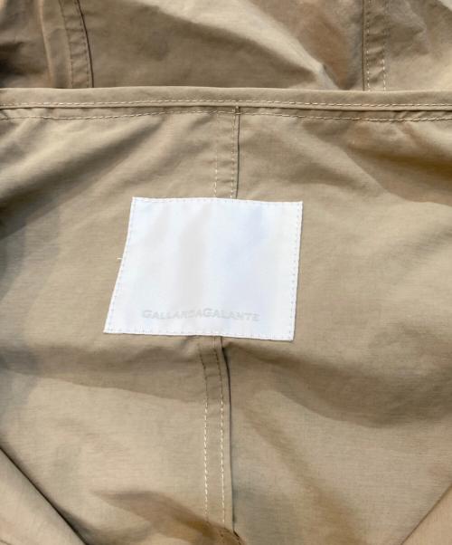 GALLARDA GALANTE（ガリャルダガランテ）GALLARDA GALANTE (ガリャルダガランテ) 【2WAY / 撥水】ユーティリティタフタコート ベージュ サイズ:SIZE Freeの古着・服飾アイテム