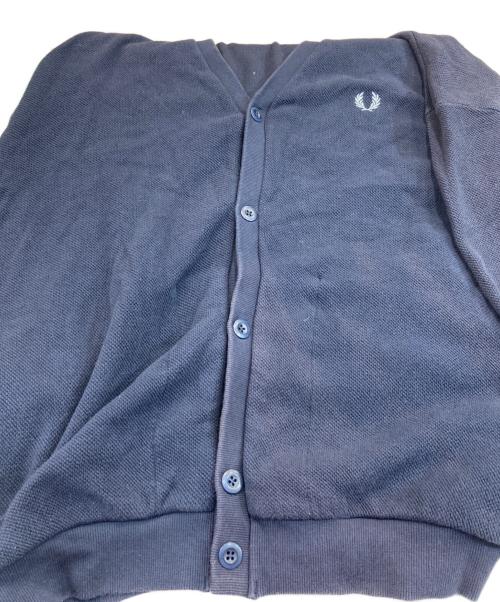 FRED PERRY（フレッドペリー）FRED PERRY (フレッドペリー) BEAMS (ビームス) 別注 ロゴカーデ ネイビー サイズ:SIZE Mの古着・服飾アイテム