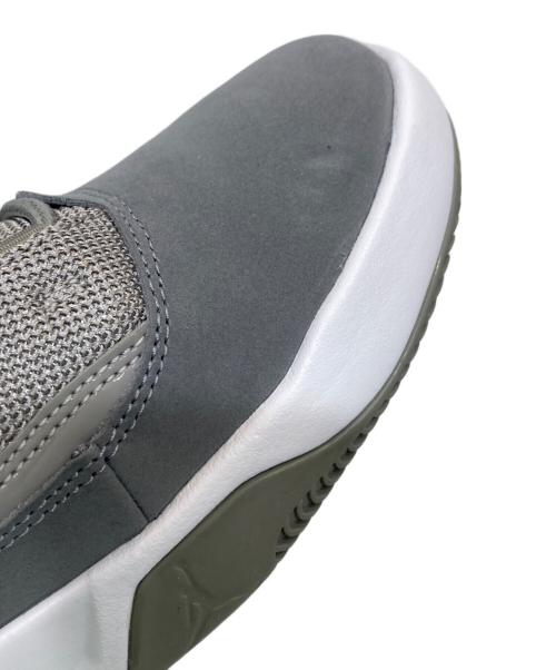 NIKE（ナイキ）NIKE (ナイキ) JORDAN MAX AURA2/ジョーダンマックスオーラ2 グレー サイズ:SIZE 27.5cmの古着・服飾アイテム