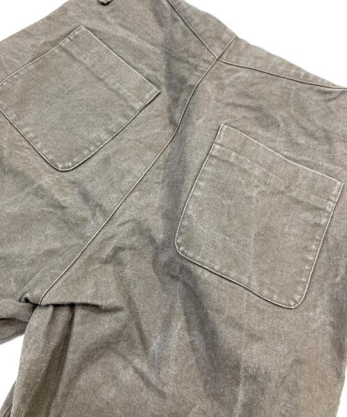 BALENCIAGA（バレンシアガ）BALENCIAGA (バレンシアガ) ハーフパンツ カーキ サイズ:SIZE 36の古着・服飾アイテム
