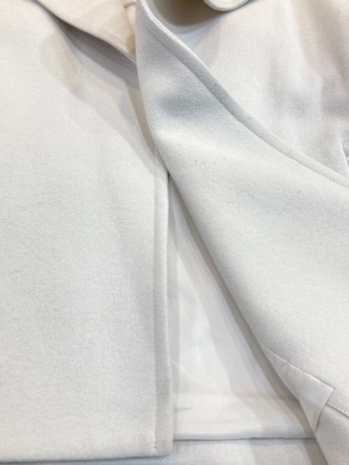 FRAY ID（フレイ アイディー）FRAY ID (フレイ アイディー) ビッグカラーショートコート ホワイトの古着・服飾アイテム