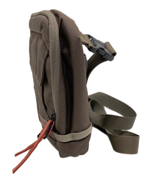 MYSTERY RANCH（ミステリーランチ）MYSTERY RANCH (ミステリーランチ) DISTRICT 4 ショルダーバッグ ベージュの古着・服飾アイテム