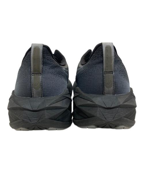 asics（アシックス）asics (アシックス) ノヴァブラスト5 ブラック サイズ:27.5cmの古着・服飾アイテム