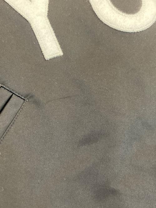 Y-3（ワイスリー）Y-3 (ワイスリー) Yohji Letter Bomber Jacket ブラック サイズ:Sの古着・服飾アイテム