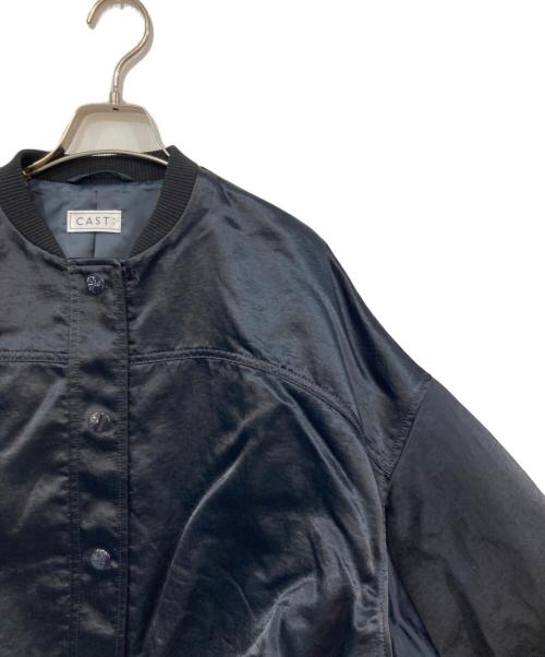 CAST:（キャスト）CAST: (キャスト) クロップドライトアウター ネイビー サイズ:SIZE Mの古着・服飾アイテム