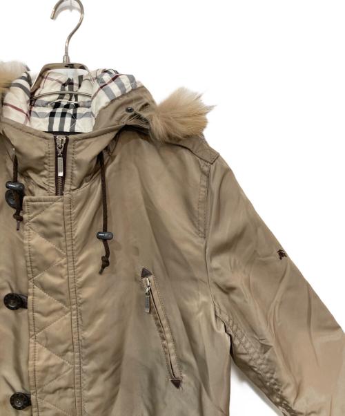 BURBERRY（バーバリー）BURBERRY (バーバリー) 裏ノヴァチェック ファー付き中綿コート ベージュ サイズ:SIZE Mの古着・服飾アイテム