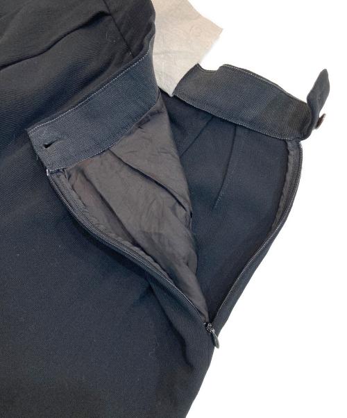 GIORGIO ARMANI（ジョルジョアルマーニ）GIORGIO ARMANI (ジョルジョアルマーニ) タックパンツ ブラック サイズ:SIZE 38の古着・服飾アイテム