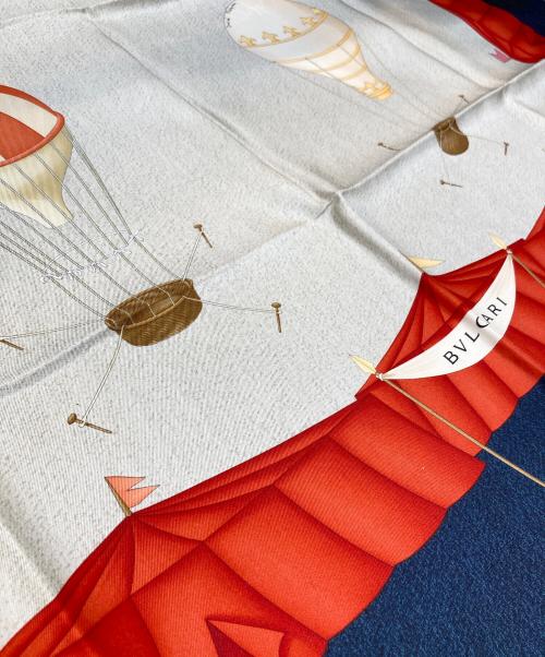 BVLGARI（ブルガリ）BVLGARI (ブルガリ) 気球柄シルクスカーフ ネイビーの古着・服飾アイテム