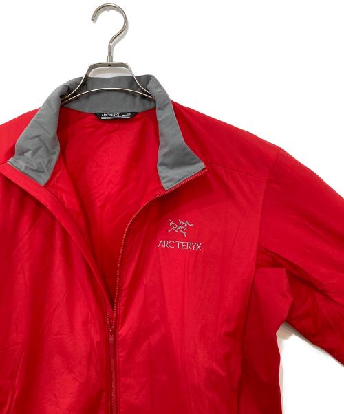 ARC'TERYX（アークテリクス）ARC'TERYX (アークテリクス) ATOM JACKET レッド サイズ:Lの古着・服飾アイテム