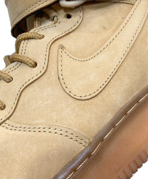 NIKE（ナイキ）NIKE AIR FORCE 1 MID '07 PRM QS FLAX/FLAX-OUTDOOR GREEN/エアフォース1ミッド’07プレミアムQSフラックス/フラックスアウトドアグリーン ベージュ サイズ:SIZE 26cmの古着・服飾アイテム