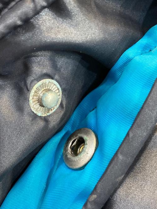 DIESEL（ディーゼル）DIESEL (ディーゼル) ダウンジャケット ネイビー サイズ:Mの古着・服飾アイテム