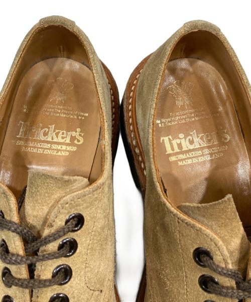 Tricker's（トリッカーズ）Tricker's (トリッカーズ) ハンドソーンダービーシューズ ベージュ サイズ:SIZE 8の古着・服飾アイテム
