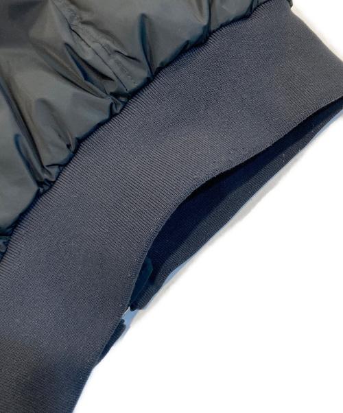 Calvin Klein Jeans（カルバンクラインジーンズ）Calvin Klein Jeans (カルバンクラインジーンズ) オーバーサイズクロップドダウンジャケット ブラック サイズ:SIZE Sの古着・服飾アイテム