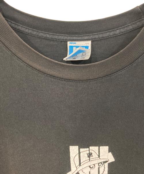 UNDEFEATED（アンディフィーテッド）UNDEFEATED (アンディフィーテッド) プリントTシャツ ブラック サイズ:SIZE XLの古着・服飾アイテム
