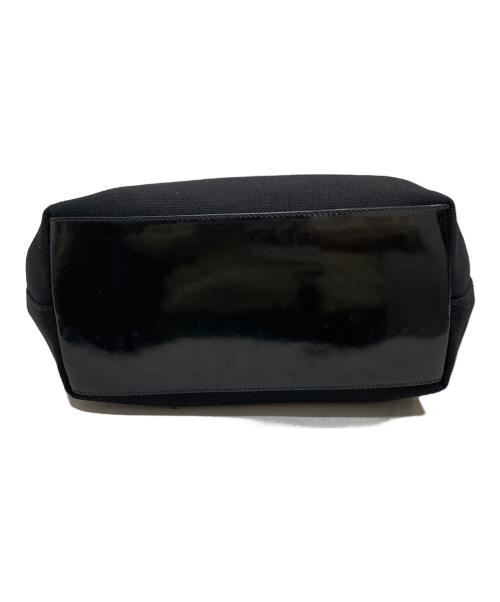 GUCCI（グッチ）GUCCI (グッチ) ワンショルダーバッグ ブラックの古着・服飾アイテム