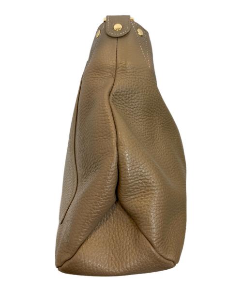 ATAO（アタオ）ATAO (アタオ) elvyショルダーバッグ ベージュの古着・服飾アイテム