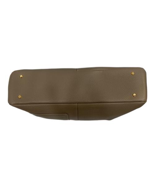 ATAO（アタオ）ATAO (アタオ) elvyショルダーバッグ ベージュの古着・服飾アイテム