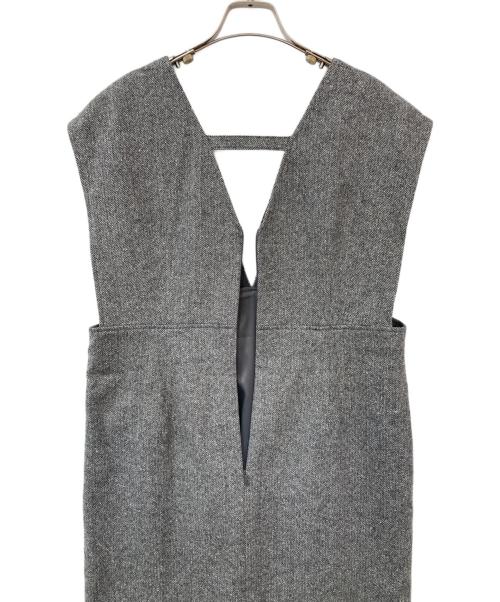 23区（ニジュウサンク）23区 (ニジュウサンク) シルクネップヘリンボーン オールインワン ワンピース グレー サイズ:46の古着・服飾アイテム