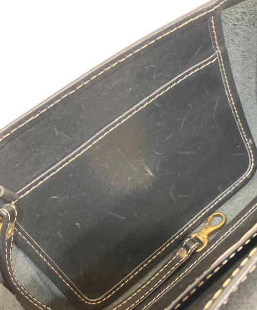 Vivienne Westwood（ヴィヴィアンウエストウッド）Vivienne Westwood (ヴィヴィアンウエストウッド) オーブ レザーフラップショルダーバッグ ブラックの古着・服飾アイテム