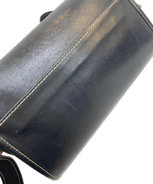 Vivienne Westwood（ヴィヴィアンウエストウッド）Vivienne Westwood (ヴィヴィアンウエストウッド) オーブ レザーフラップショルダーバッグ ブラックの古着・服飾アイテム