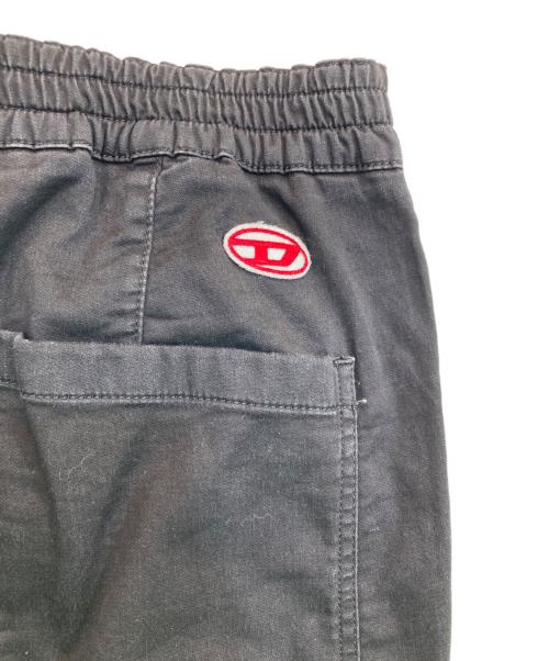 DIESEL（ディーゼル）DIESEL (ディーゼル) D-KROOLEY-NE ジョグジーンズ ブラック サイズ:SIZE 34の古着・服飾アイテム