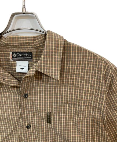 Columbia（コロンビア）Columbia (コロンビア) 半袖シャツ ベージュ サイズ:SIZE Lの古着・服飾アイテム