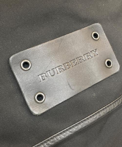 BURBERRY（バーバリー）BURBERRY (バーバリー) ナイロンショルダーバッグ ブラックの古着・服飾アイテム