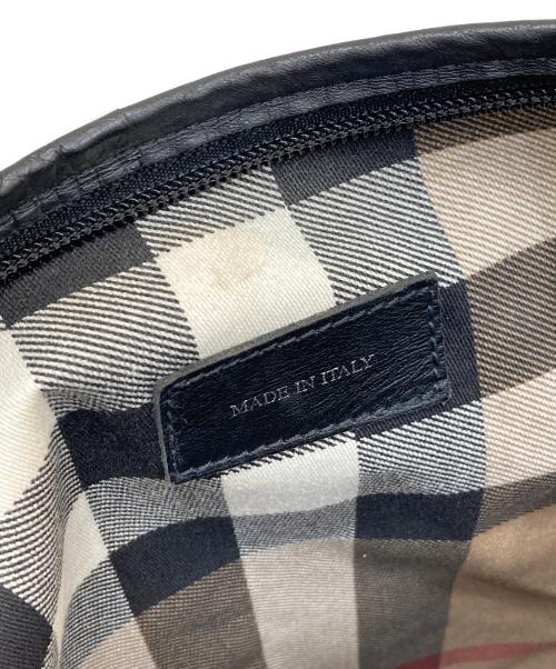BURBERRY（バーバリー）BURBERRY (バーバリー) ナイロンショルダーバッグ ブラックの古着・服飾アイテム