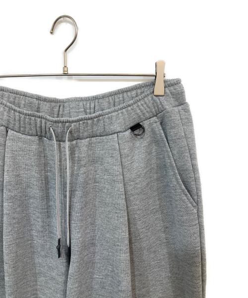 Stripes For Creative（ストライプ フォー クリエイティブ）Stripes For Creative (ストライプ フォー クリエイティブ) TECH WIDE TAPERED SWEAT PANTS グレー サイズ:XLの古着・服飾アイテム