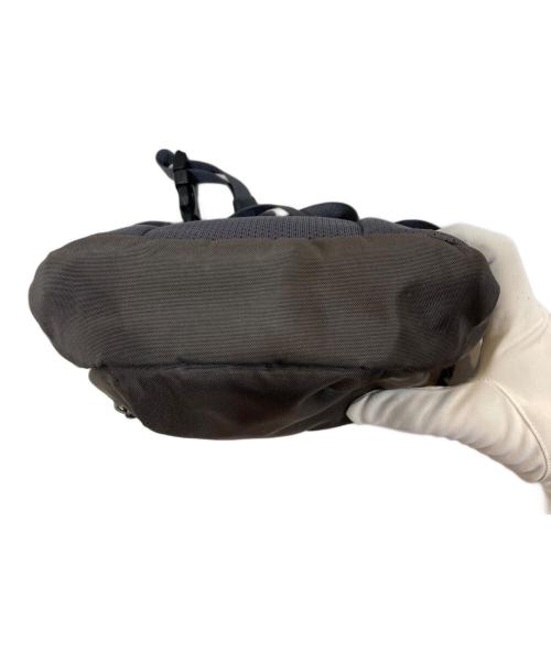 ARC'TERYX（アークテリクス）ARC'TERYX (アークテリクス) MANTIS 2 WAISTPACK グレーの古着・服飾アイテム