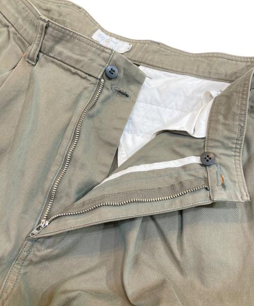 STILL BY HAND（スティルバイハンド）STILL BY HAND (スティルバイハンド) コットンギャバジンタックパンツ カーキ サイズ:SIZE 48の古着・服飾アイテム