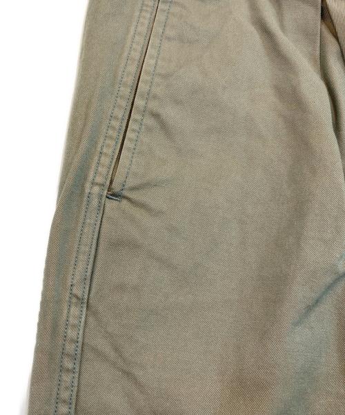 STILL BY HAND（スティルバイハンド）STILL BY HAND (スティルバイハンド) コットンギャバジンタックパンツ カーキ サイズ:SIZE 48の古着・服飾アイテム