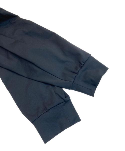 DESCENTE（デサント）DESCENTE (デサント) トレーニングパーカー ブラック サイズ:Mの古着・服飾アイテム