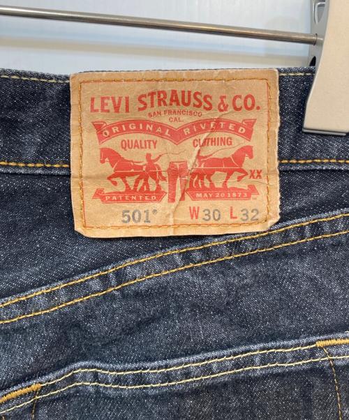 LEVI'S（リーバイス）LEVI'S (リーバイス) 501デニムパンツ グレー サイズ:W30 L32の古着・服飾アイテム