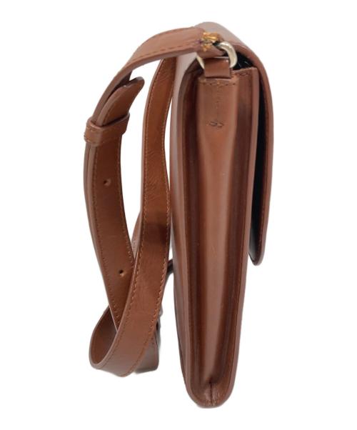 A.P.C.（アーペーセー）A.P.C. (アーペーセー) SACOCHE DEMI-LUNE 22P/サコッシュデミ・ルーン ブラウンの古着・服飾アイテム