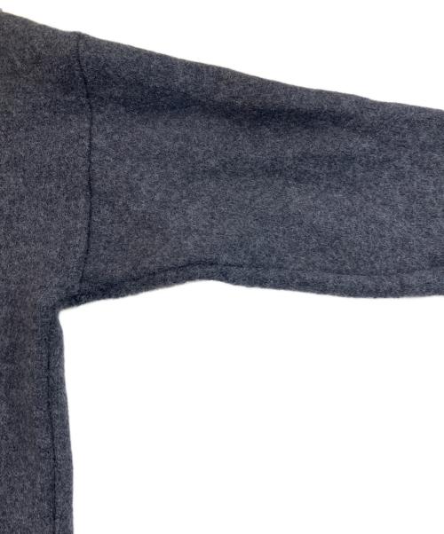 AMI Alexandre Mattiussi（アミアレクサンドルマテュッシ）AMI Alexandre Mattiussi (アミアレクサンドルマテュッシ) ハートロゴタートルネックセーター グレー サイズ:Sの古着・服飾アイテム