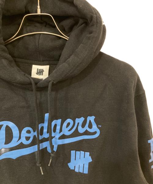 New Era（ニューエラ）New Era (ニューエラ) UNDEFEATED (アンディフィーテッド) プルオーバーパーカー ブラック サイズ:XLの古着・服飾アイテム
