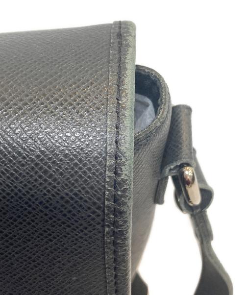 LOUIS VUITTON（ルイ ヴィトン）LOUIS VUITTON (ルイ ヴィトン) タイガ ロマンPM ショルダーバッグ ブラックの古着・服飾アイテム