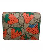 GUCCIグッチ）の古着「GGスプリーム イチゴ」｜ブラウン